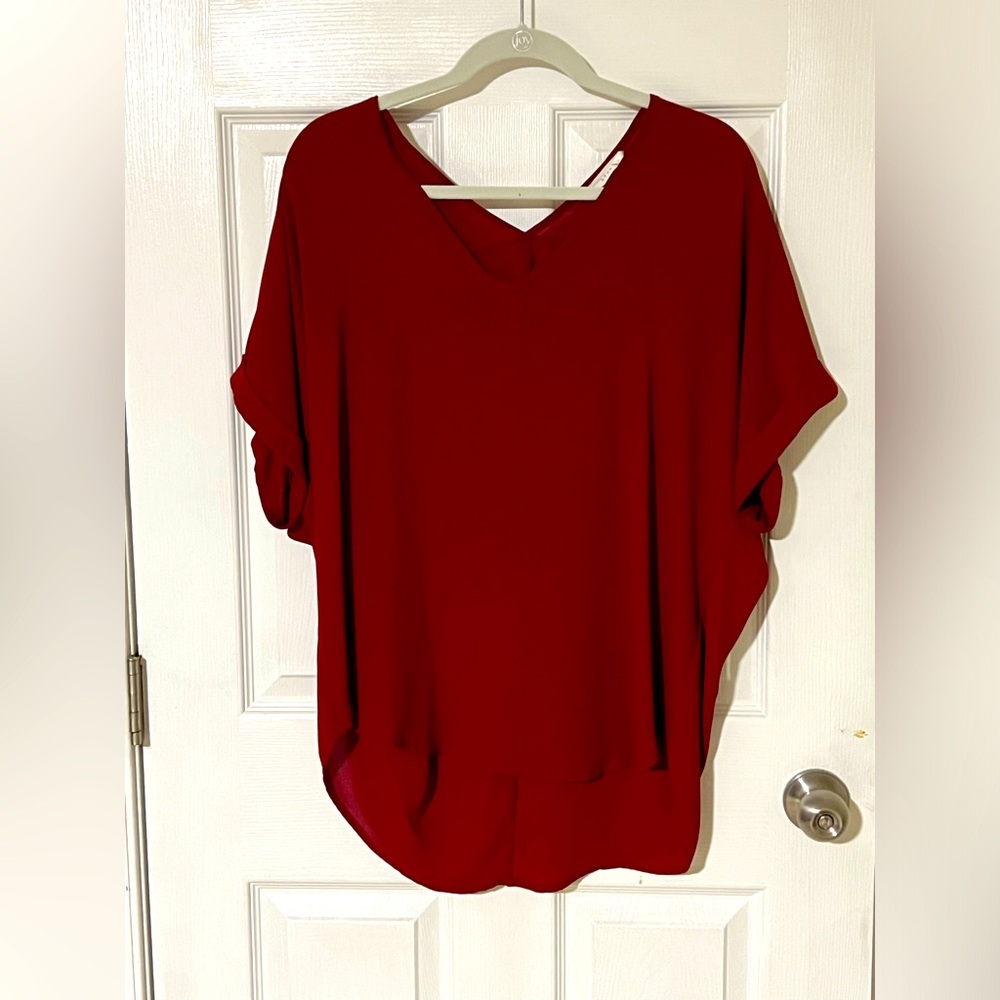Dark red flowy short sleeve top
